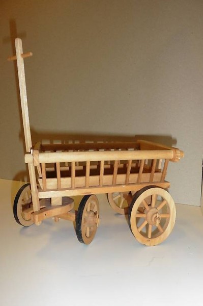 Leiterwägeli. Holz. Spielzeug