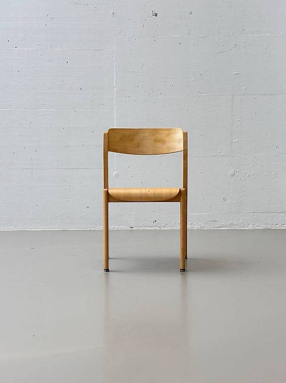 Klassische Holzstuhl von Horgenglarus