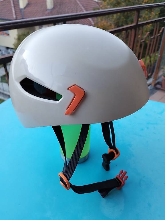 Kletterhelm Velohelm Bikehelm Casque