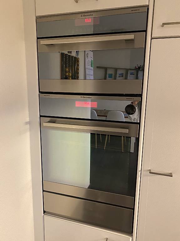 Electrolux Kombi Steamer und Mikrowellen Kombi Backofen