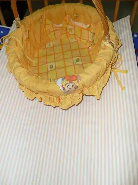 Wickelkissen mit Pflegekörbli wie neu