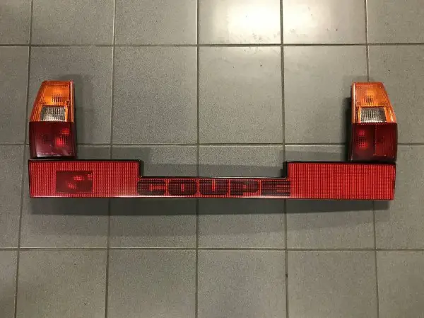  Audi Quattro Heckleuchten inkl. Zwischenteil