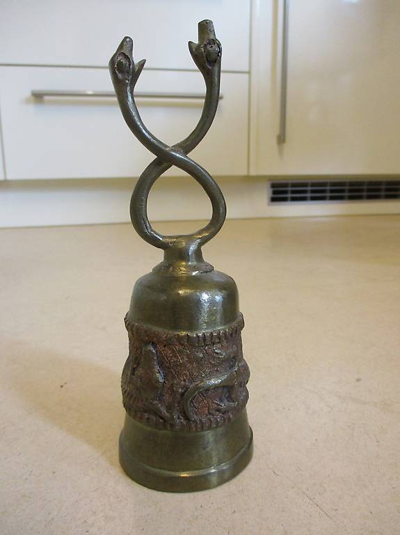 Tisch-Glocke Messing Alt-Babylon historischer Stil cloche