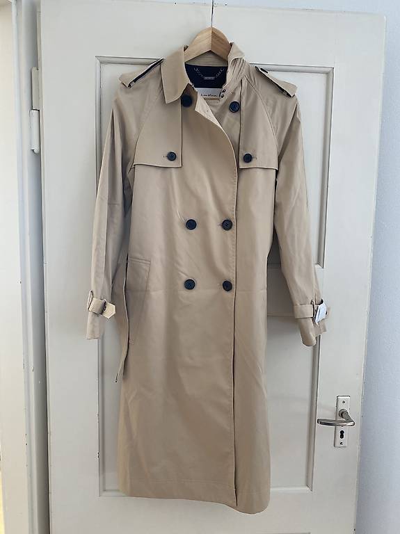 Calvin klein trenchcoat