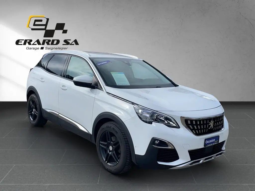 PEUGEOT 3008 1.2 PureTech Allure