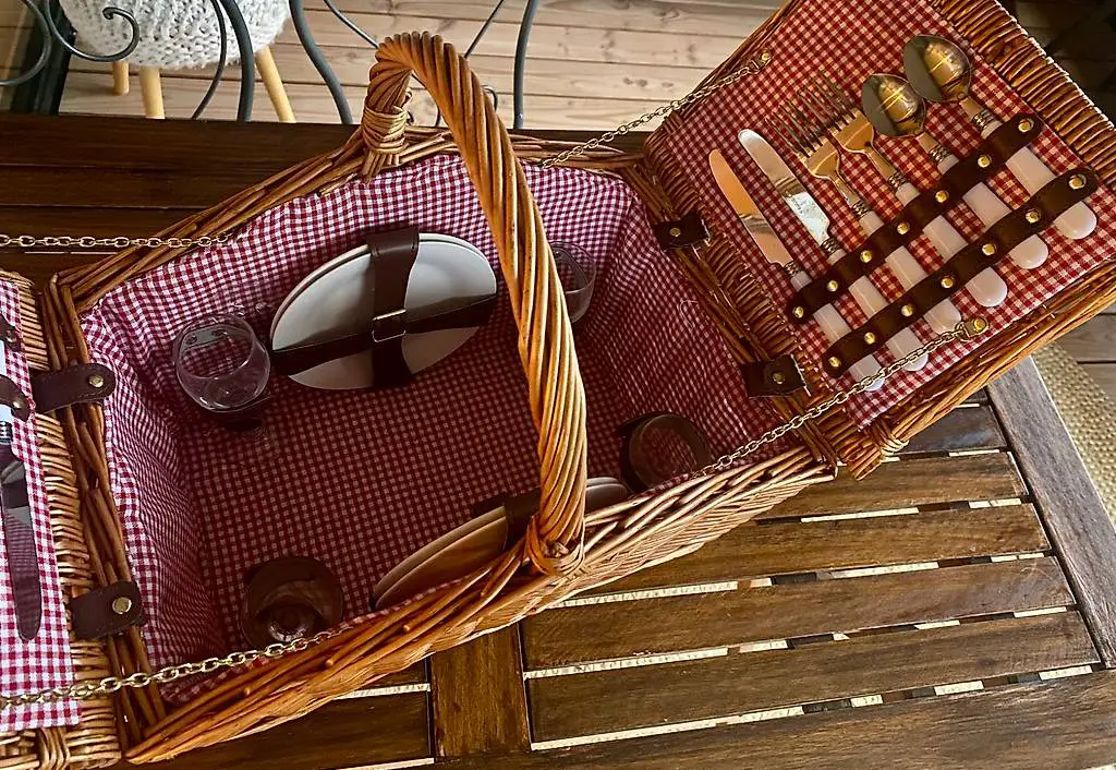 Toller Picknickkorb für 4 Personen