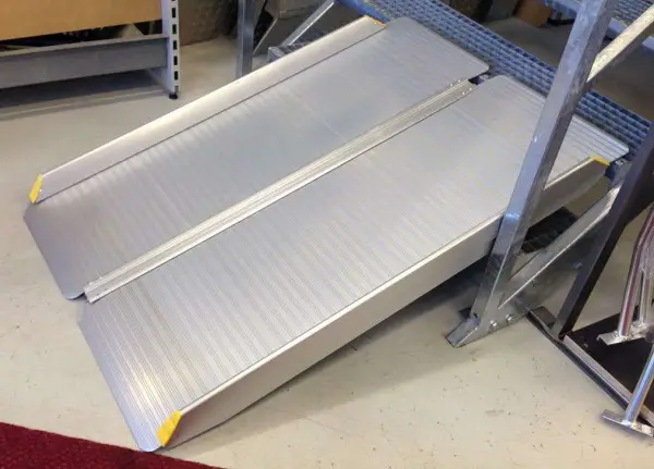 Auffahrrampe Alurampe Anhängerrampe Rollstuhlrampe Rampe/1