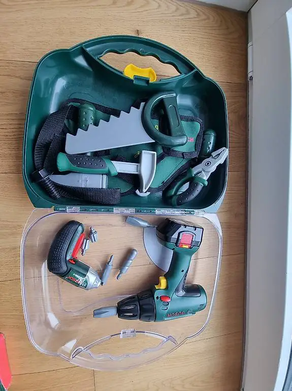 Bosch Kinder-Werkzeugkoffer