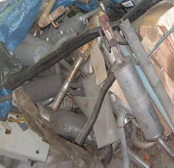  Diverse Auspufftöpfe