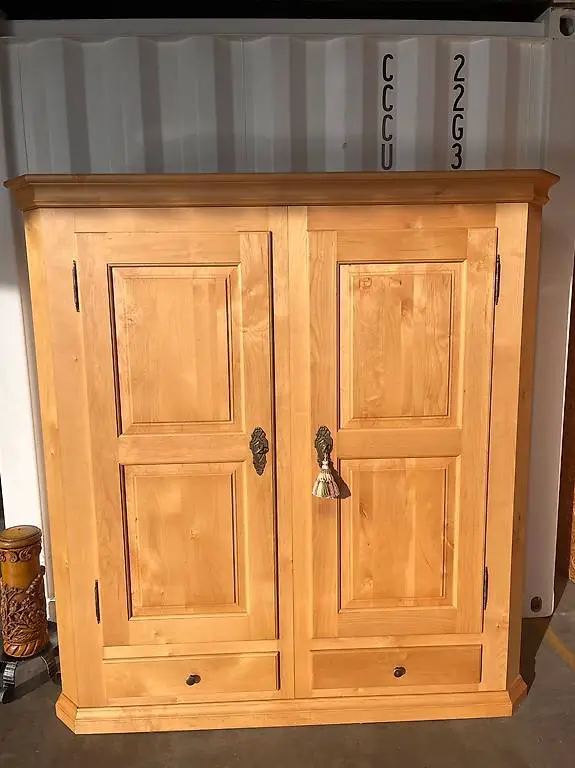 Holzschrank Antike Optik Neuwertig