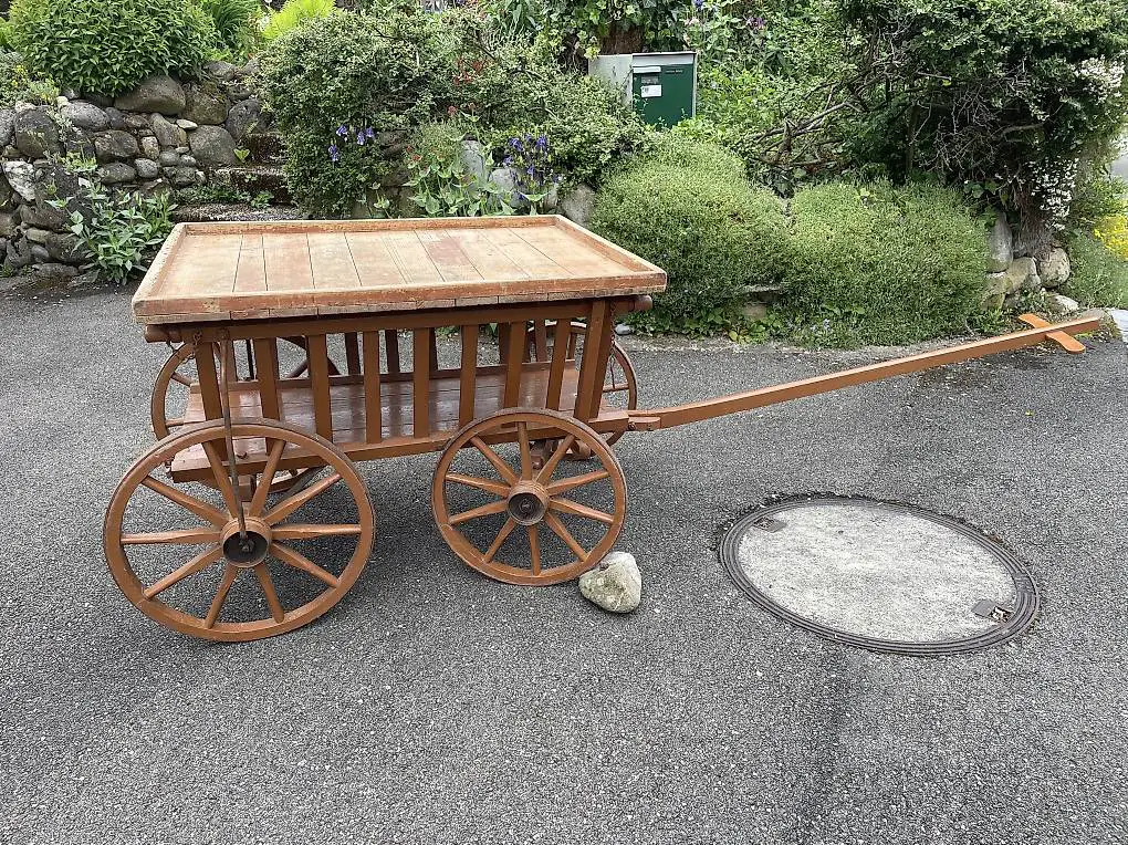 Leiterwagen aus Holz