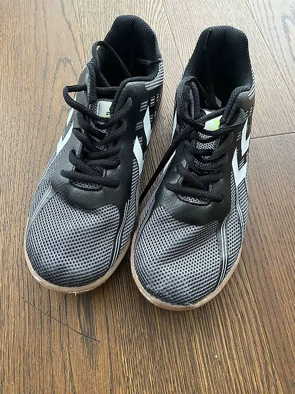 Hallenschuhe Hummel Gr. 39/UK6