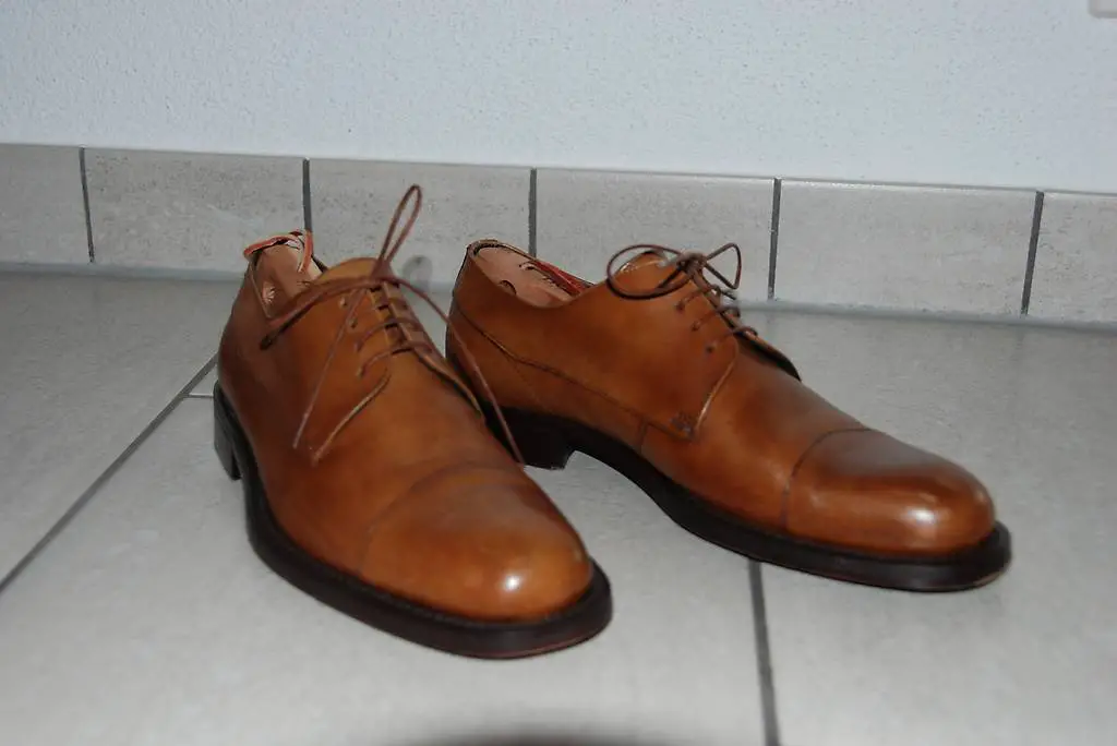 Herrenschuhe Hugo Boss Grösse 8 / 42 inkl. Schuhspanner