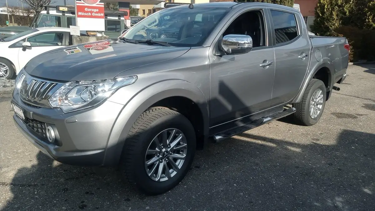 mitsubishi l 200 2.4 diamond double cab a