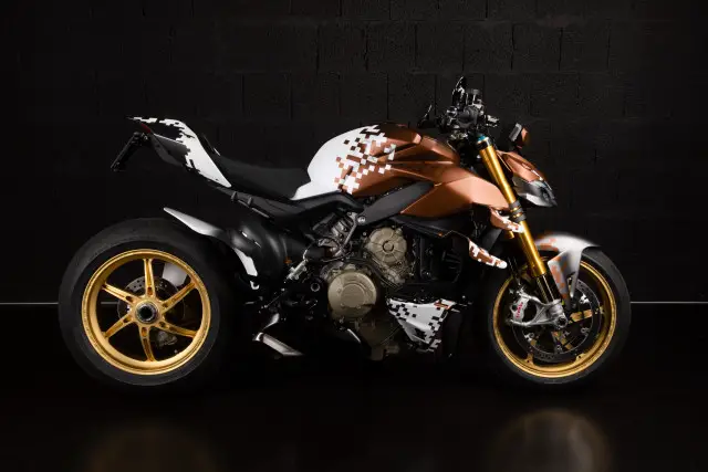 DUCATI Streetfighter 1103 V4 S