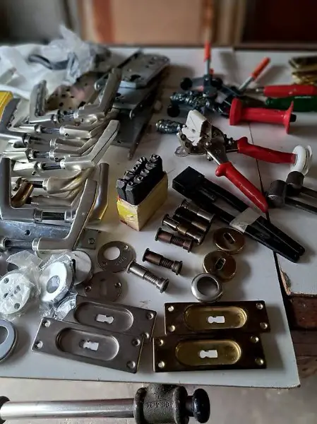 Ferramenta per falegnami, o fai da te .