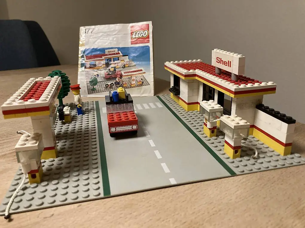 Lego Shell Tankstelle 377 aus den 70er Jahren komplett