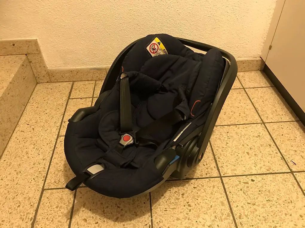 Babyschale Stokke Maxicosi Babysitz Kindersitz