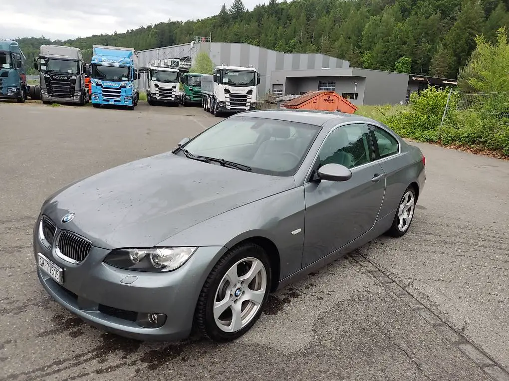 BMW E92 325xi X Drive