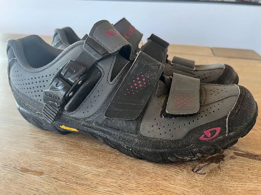 GIRO Bikeschuhe 38