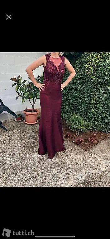 Abendkleider rote Farbe gr M (38)