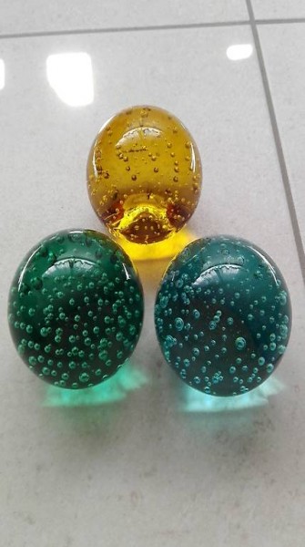 6 verschiedene Glaskugeln