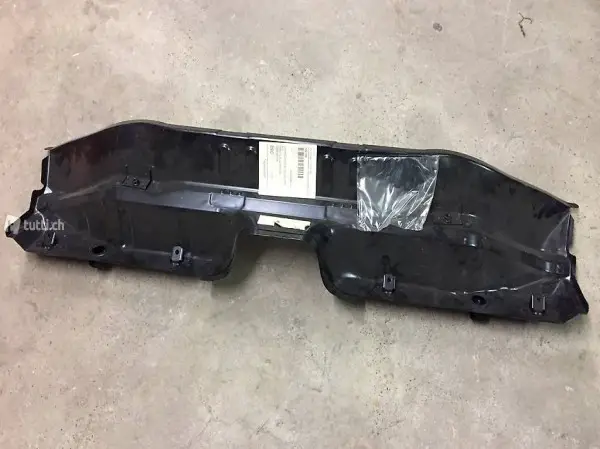 Bodenblech zu Toyota Yaris Verso