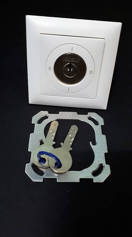 Edizio Due UP Schlüsselschalter