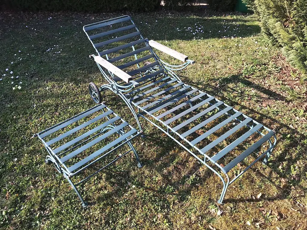 Gartenliege Rollliege Liegestuhl Räder Hocker 70er Armlehnen