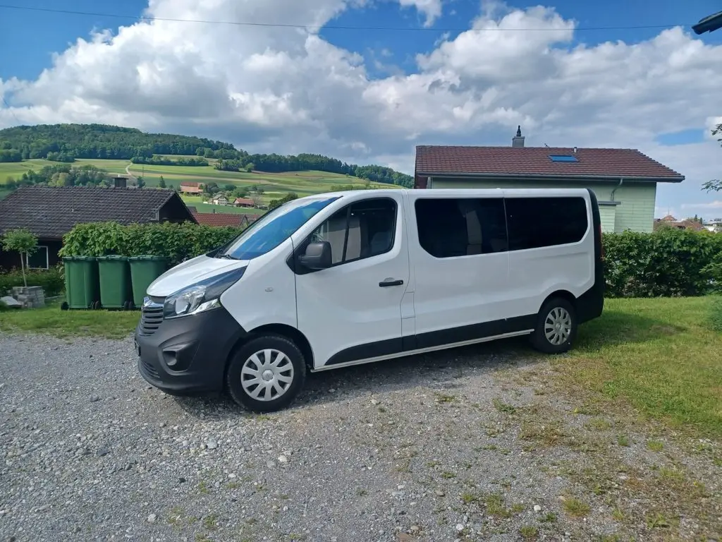 opel vivaro kombi 2.9 t l2 h1 1.6 cdti 120 s/s