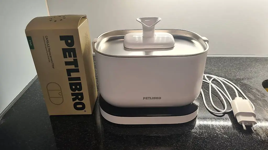 Petlibro Dockstream Battery-Operated Water Fountain