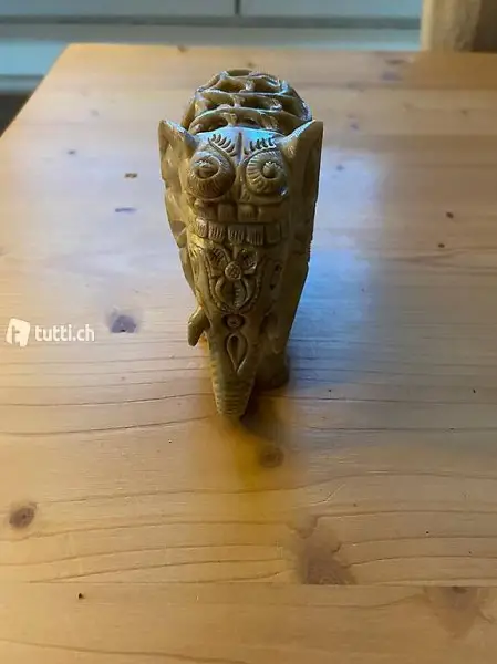 Speckstein Skulptur eines Mutter Elefanten mit Baby im Inner