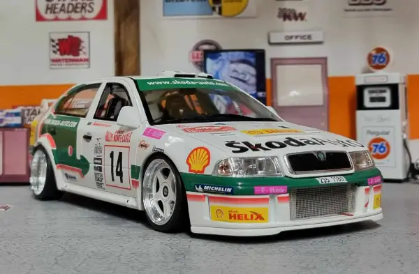 1/18 Skoda Octavia WRC Rally Monte Carlo 2003 Umbau Tuning Otto