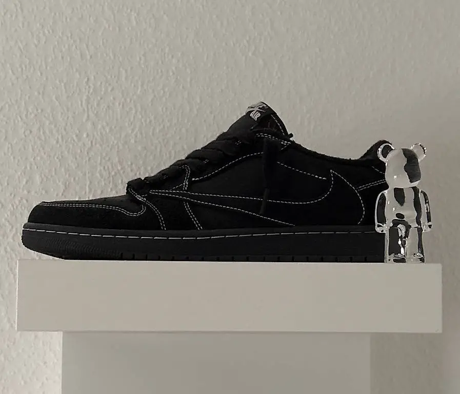 Jordan 1 Retro Low OG Travis Scott Black Phantom