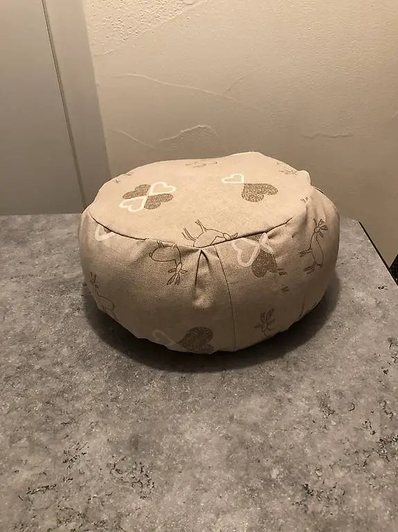 Yogakissen / Sitzkissen, Neu, mit Herz, Einzelstück