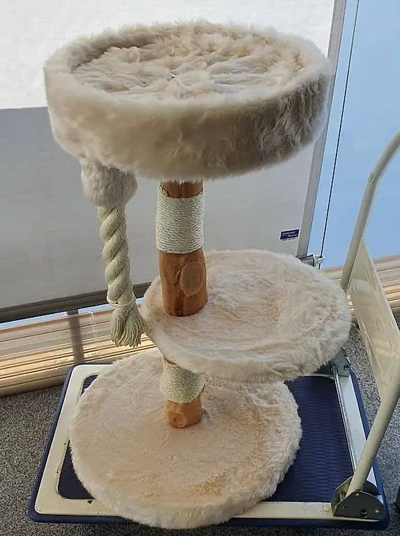 Kratzbaum Dschungel 85 cm hoch Fabrikneu