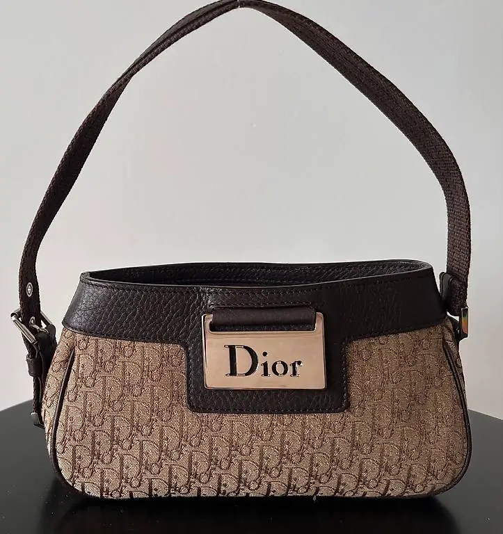 Dior Columbus