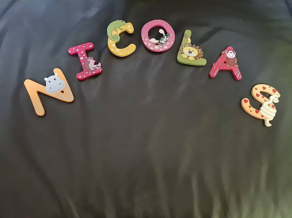 Holzbuchstaben mit Tiermotiven