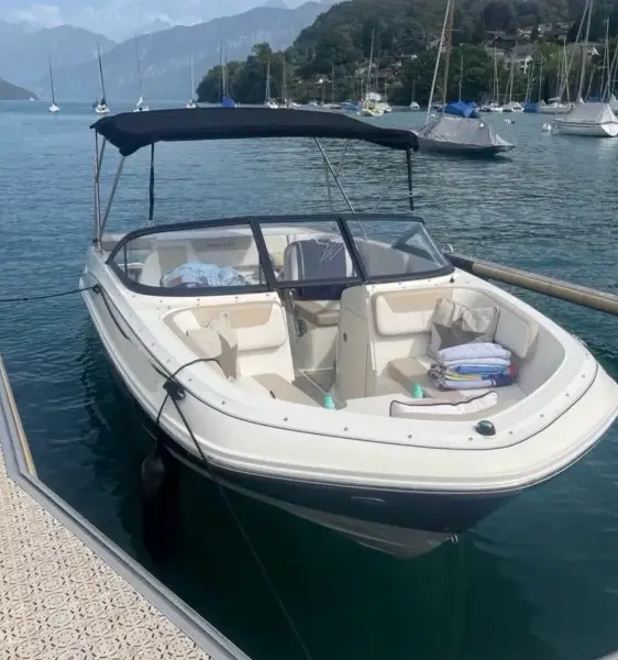 Bayliner VR5 Bowrider Sportboot inkl. Trailer