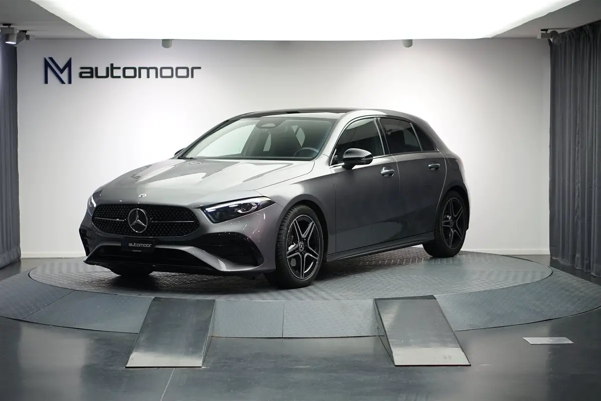 MERCEDES-BENZ A 200 AMG Line 7G-DCT *CH-Fahrzeug* *Werksgarantie* *Panoram