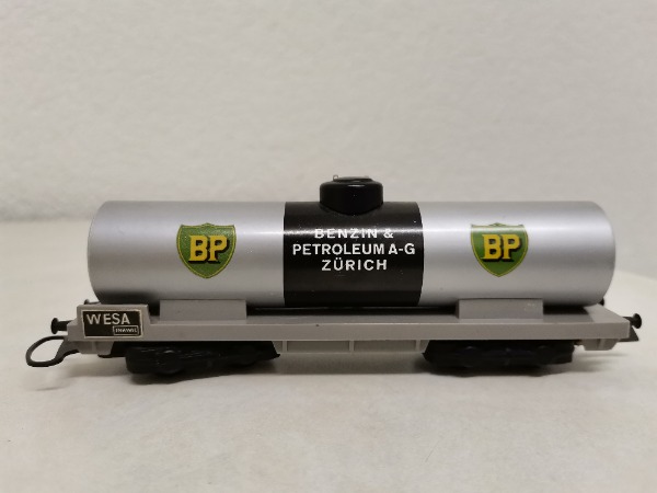 WESA Zisternenwagen Benzin & Petroleum BP grau, ohne Box
