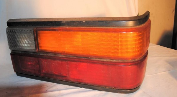  Original Mazda 323 bj 81 Rückleuchte rechts