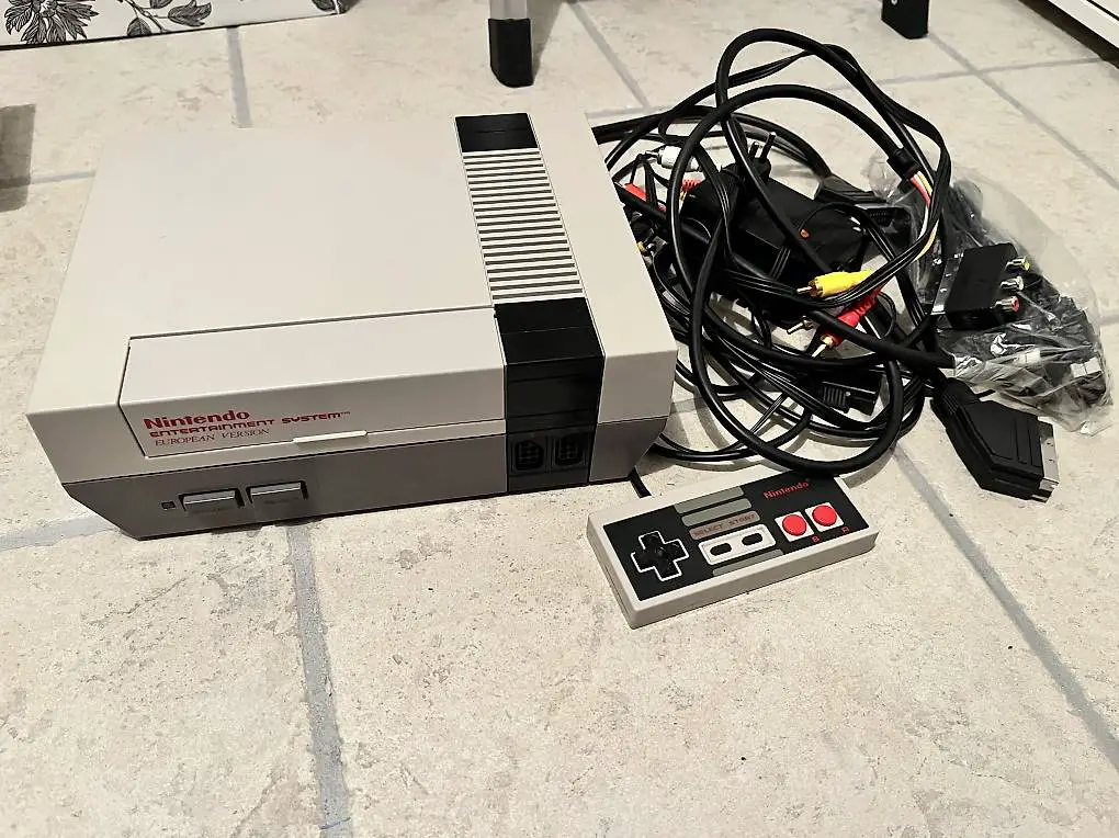 Nintendo NES mit 9 Spielen