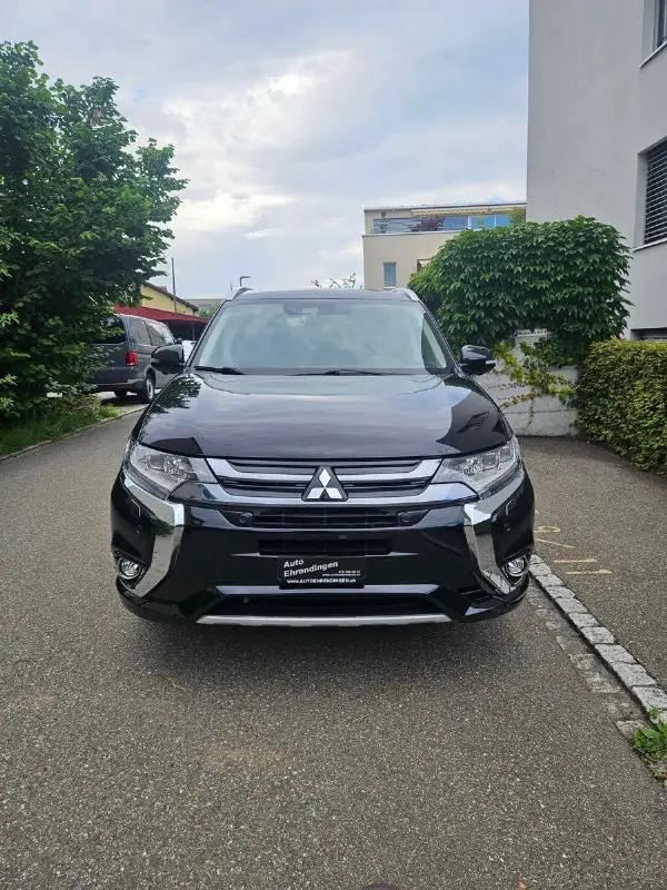 MITSUBISHI Outlander 2.0 PHEV Diamond 4WD Automatic