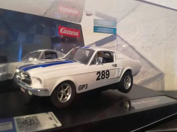 CARRERA EVO - Ford Mustang 1967 Art.-Nr.: 27450 - NEU