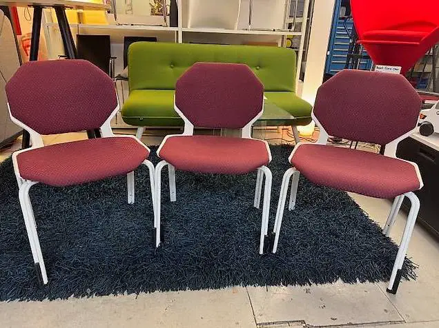 Fröscher Objektstühle 200 Stk. verfügbar