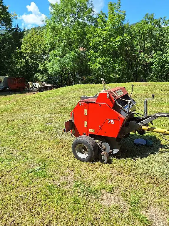 Bausatz: Ballenpackmaschine mit Wickelmaschine