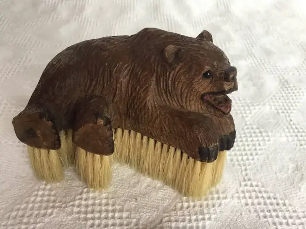 Antike Brienzer Bär Kleiderbürste