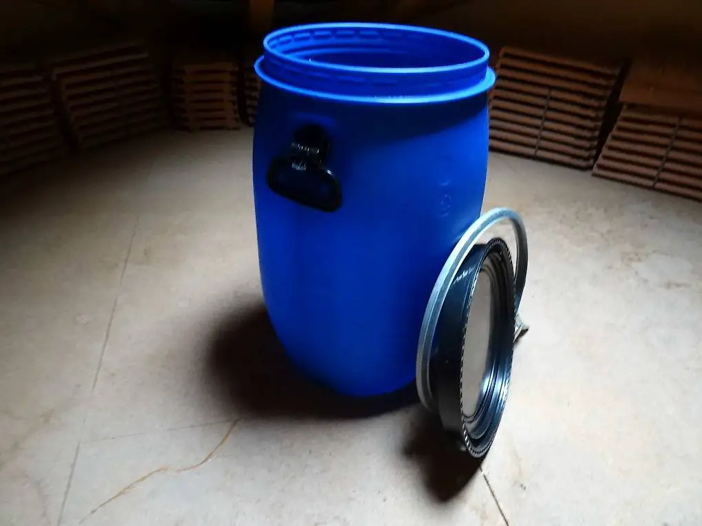 Fass, 66 Liter, mit Fallgriffen neuwertig