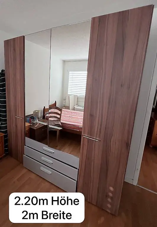 Kleiderschrank gratis zur Abholund in Cham